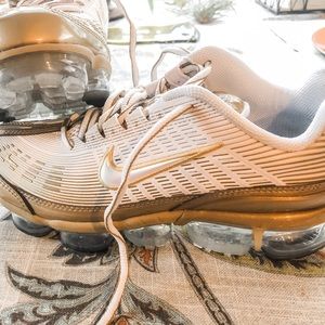 Brand new - never worn- Nike VaporMax